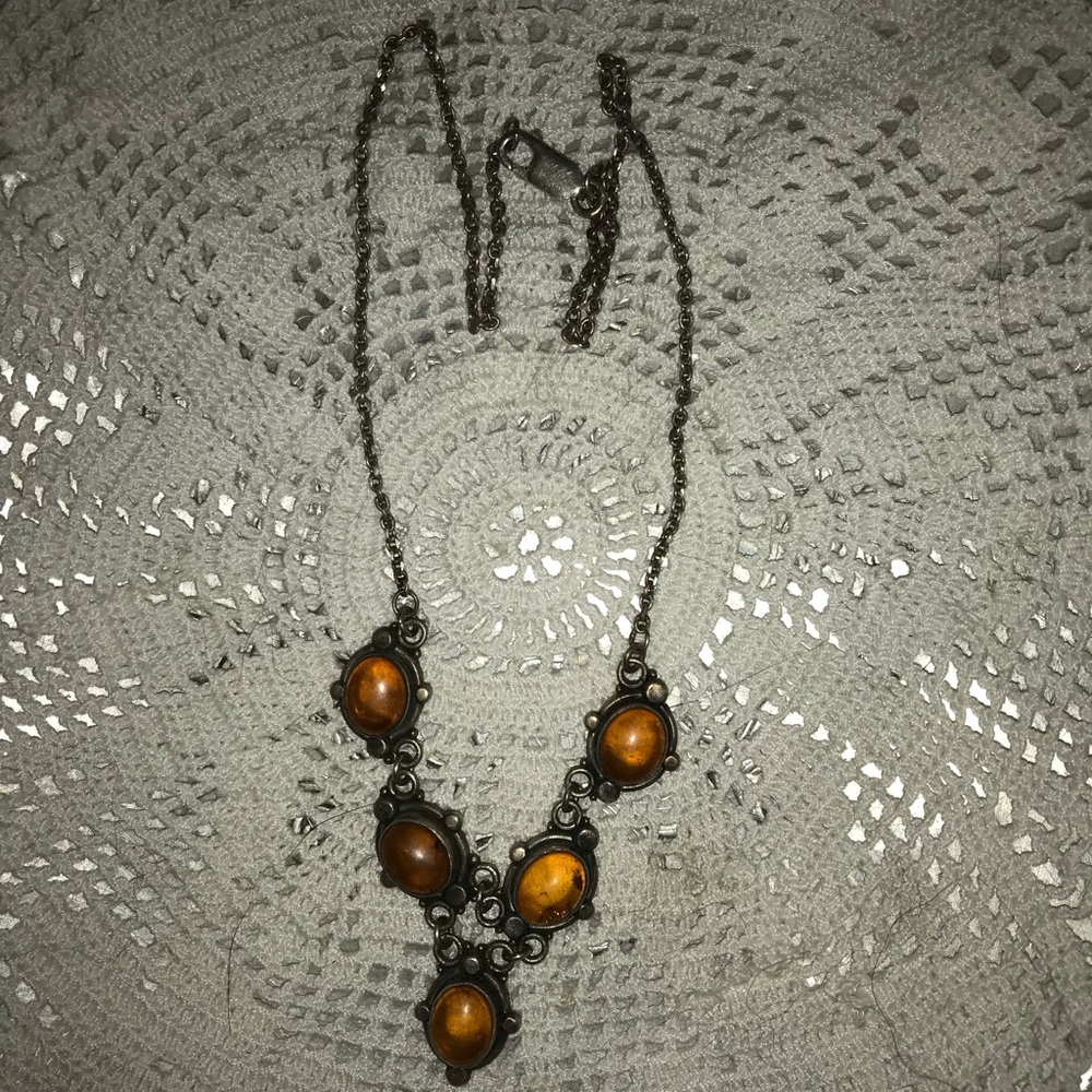 Vintage-Inspired Amber Cabochon Y Necklace in Antique Metal
